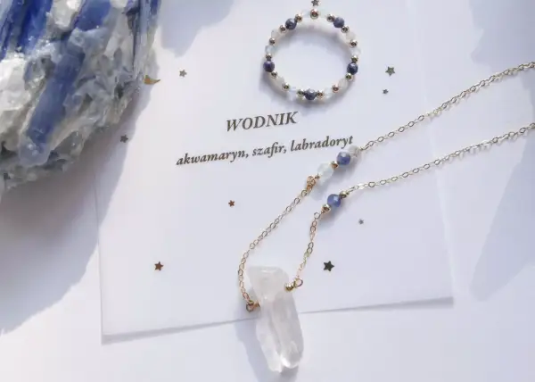 Kamienie dla Wodnika - Styl i trwałość w biżuterii